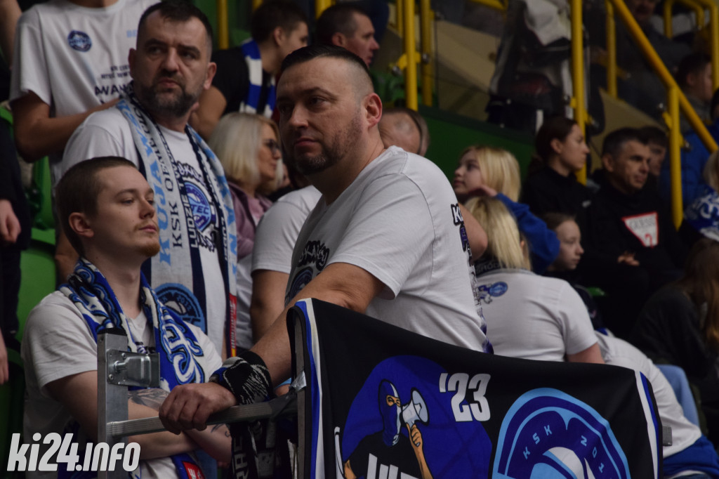 Kibice na meczu Noteć - Resovia