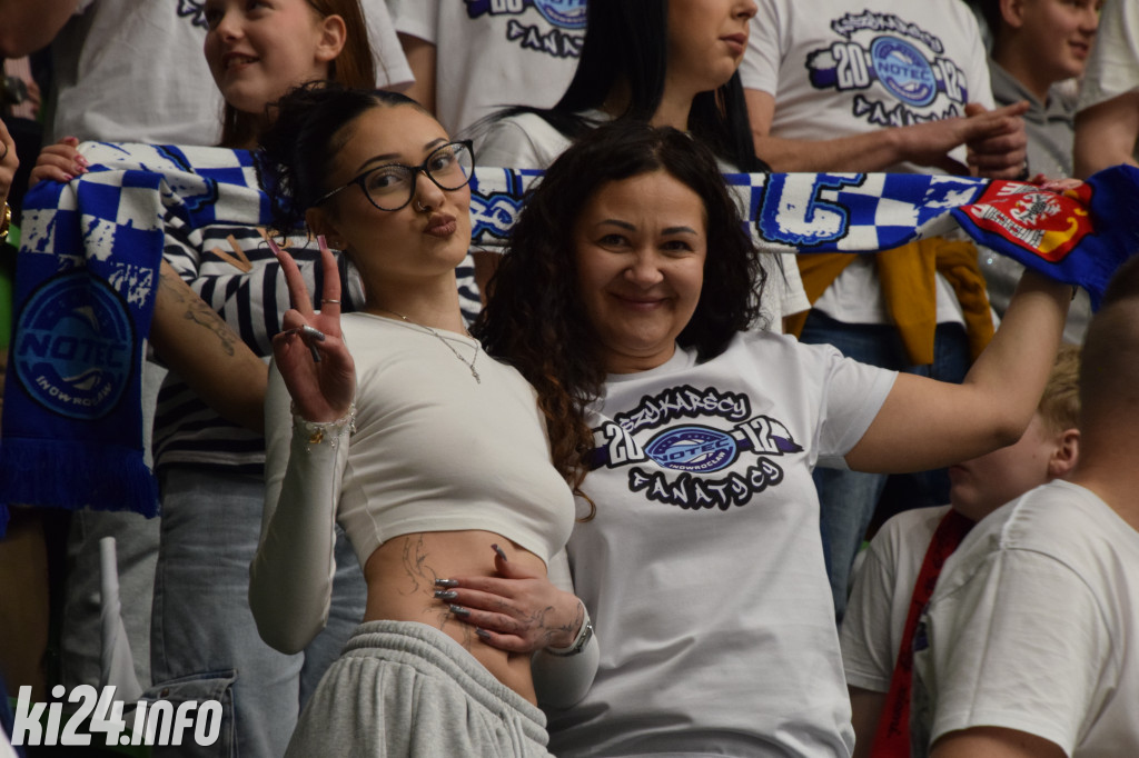 Kibice na meczu Noteć - Resovia