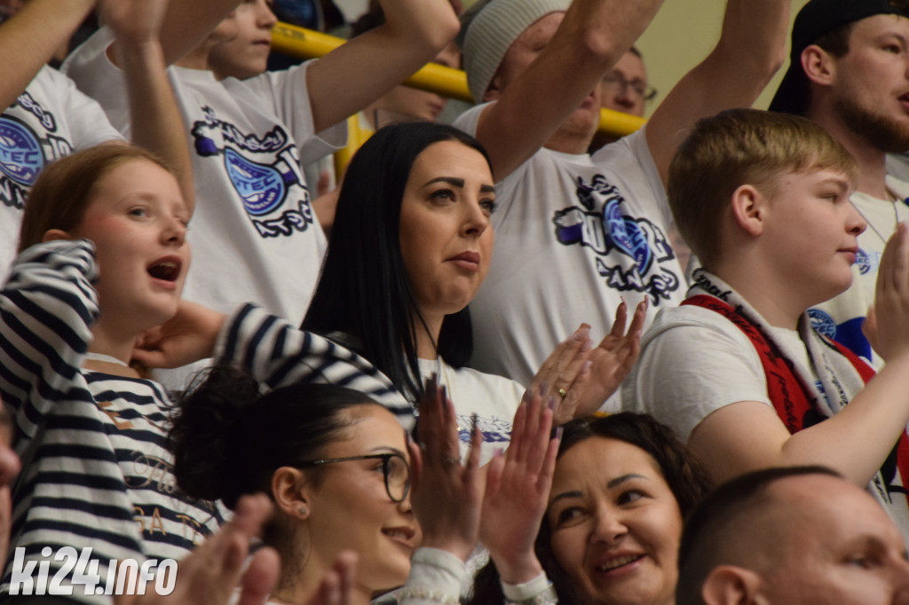 Kibice na meczu Noteć - Resovia