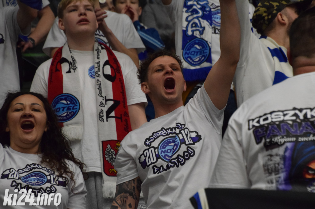 Kibice na meczu Noteć - Resovia