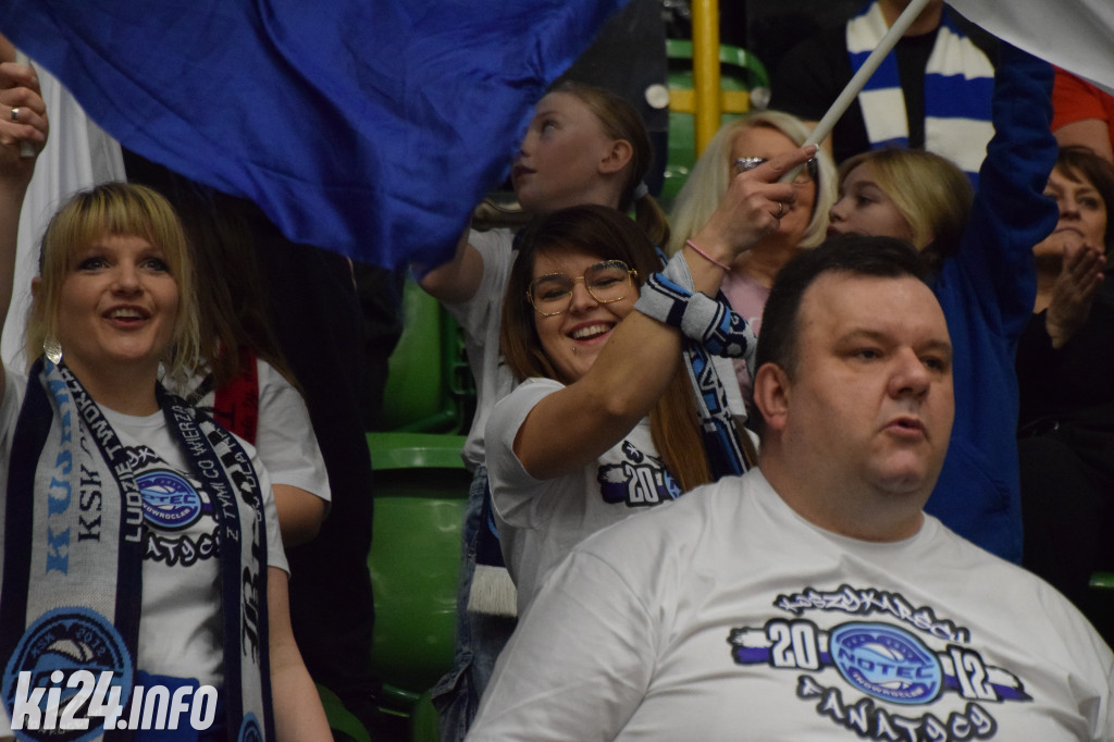 Kibice na meczu Noteć - Resovia