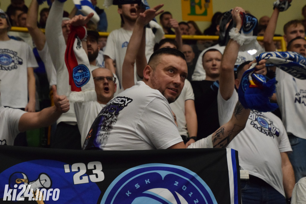 Kibice na meczu Noteć - Resovia