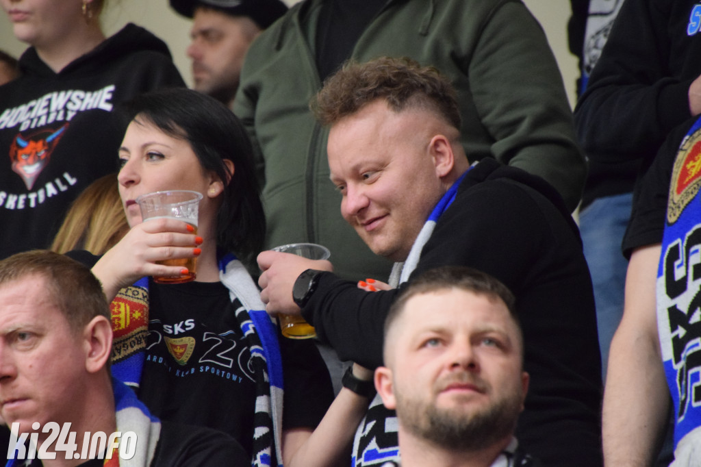 Kibice na meczu Noteć - Kociewskie Diabły