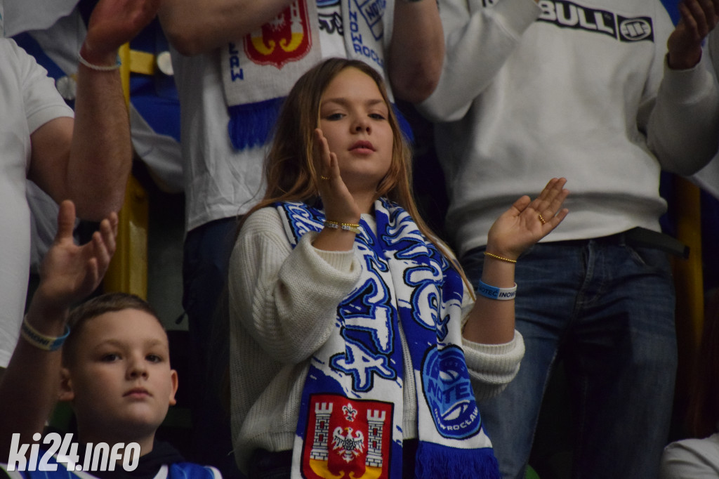 Kibice na meczu Noteć - Kociewskie Diabły