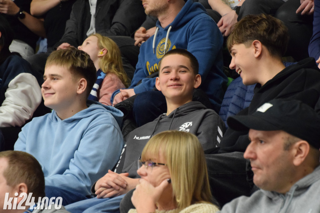 Kibice na meczu Noteć - Kociewskie Diabły