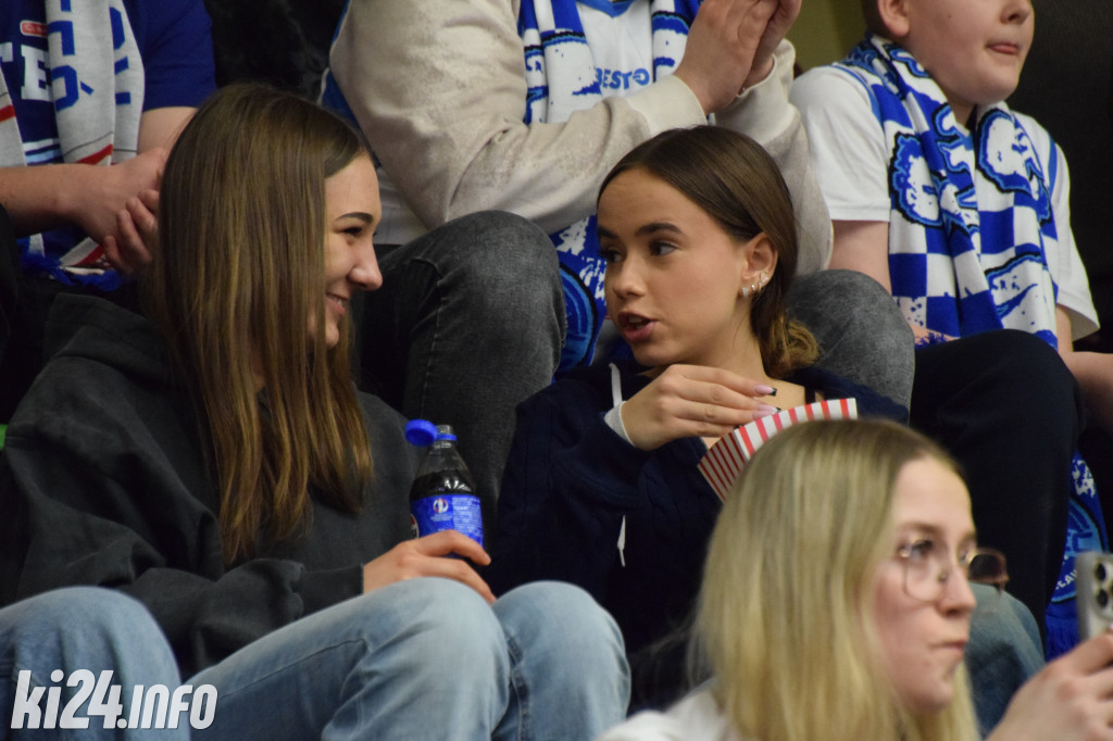 Kibice na meczu Noteć - Kociewskie Diabły