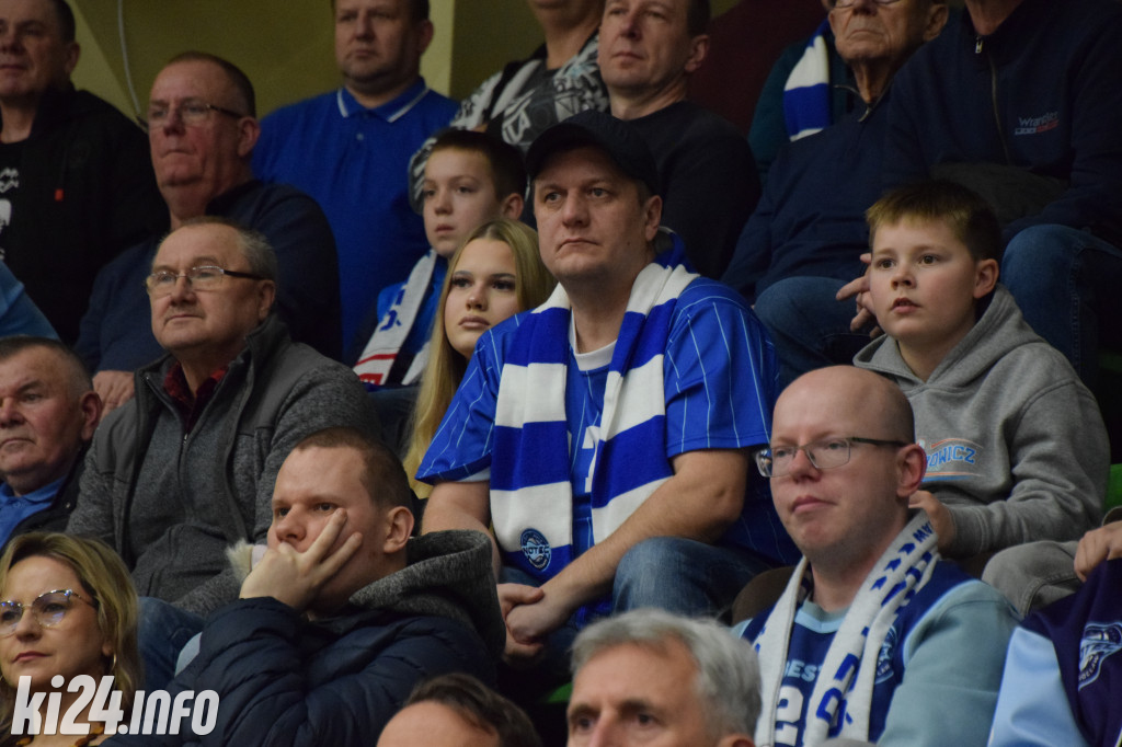 Kibice na meczu Noteć - Kociewskie Diabły