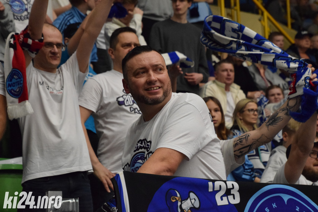 Kibice na meczu Noteć - Kociewskie Diabły