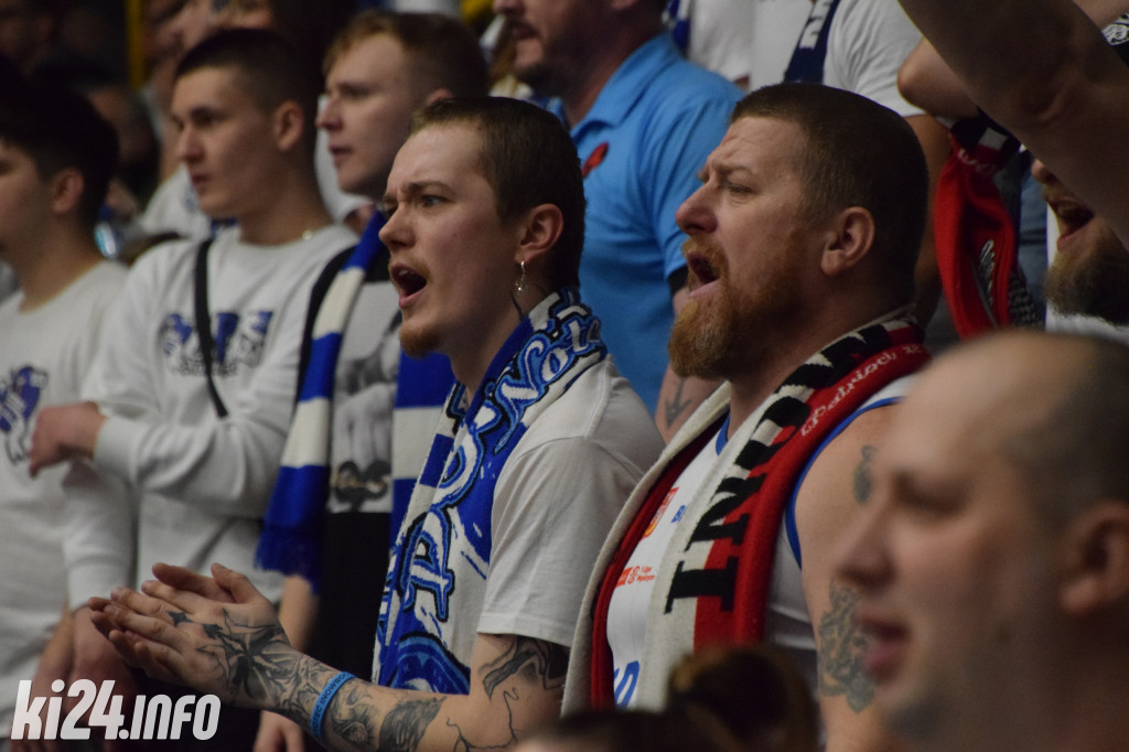 Kibice na meczu Noteć - Kociewskie Diabły