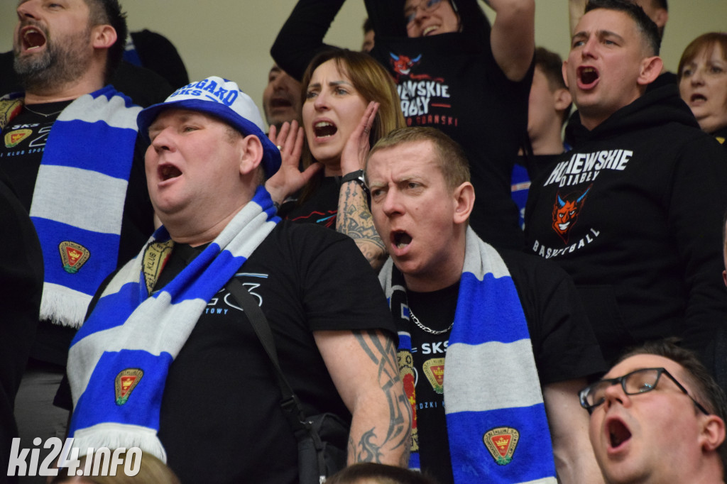 Kibice na meczu Noteć - Kociewskie Diabły