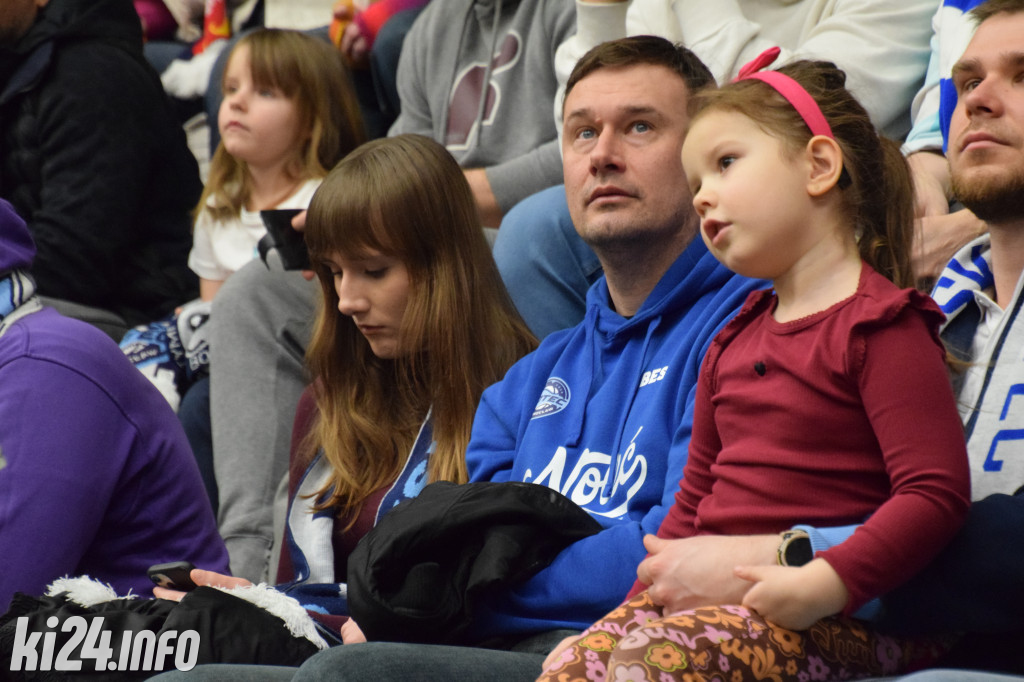 Kibice na meczu Noteć - Kociewskie Diabły