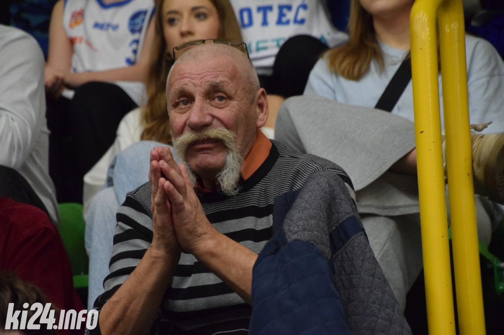 Kibice na meczu Noteć - Kociewskie Diabły