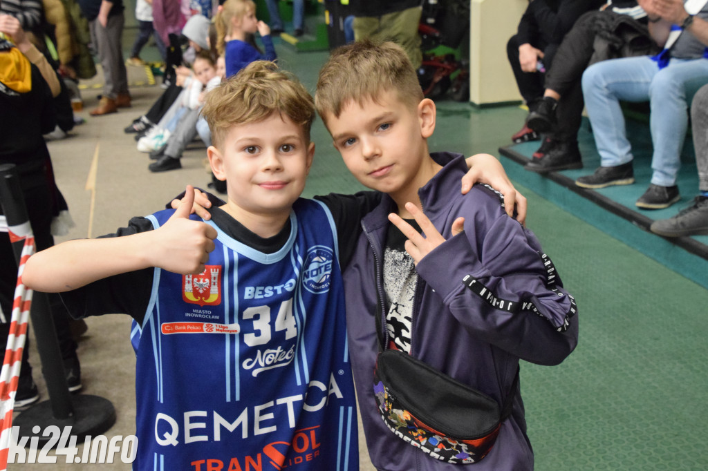 Kibice na meczu Noteć - Kociewskie Diabły