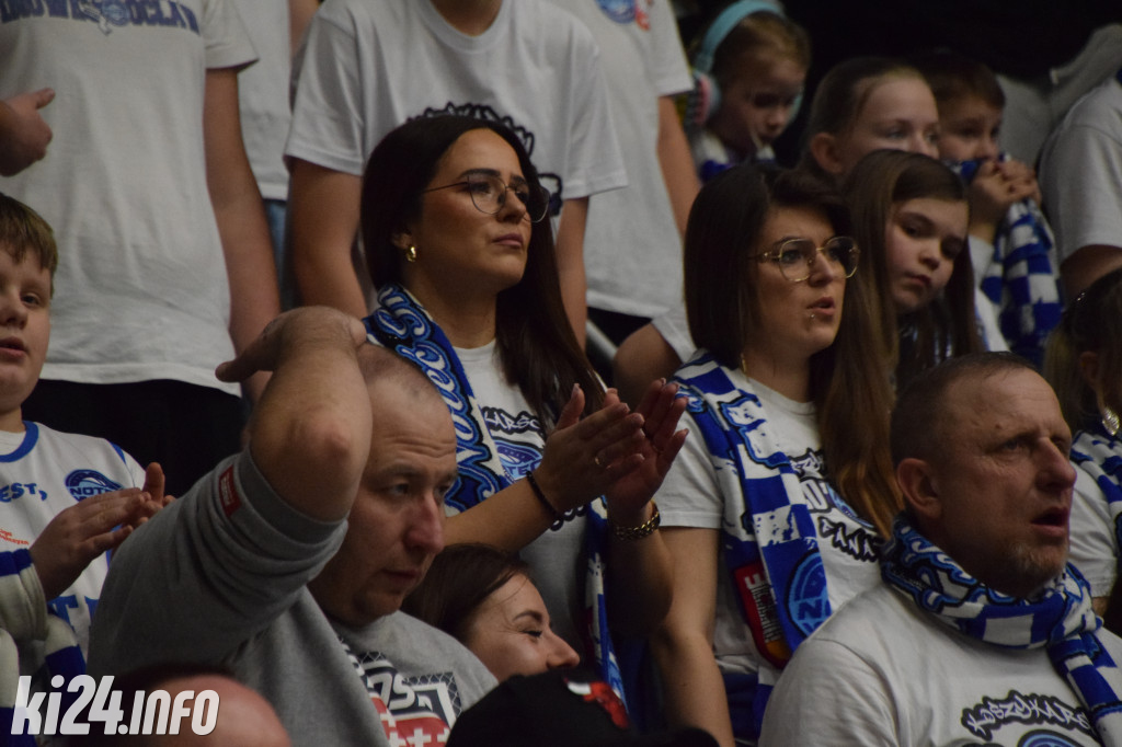 Kibice na meczu Noteć - Kociewskie Diabły