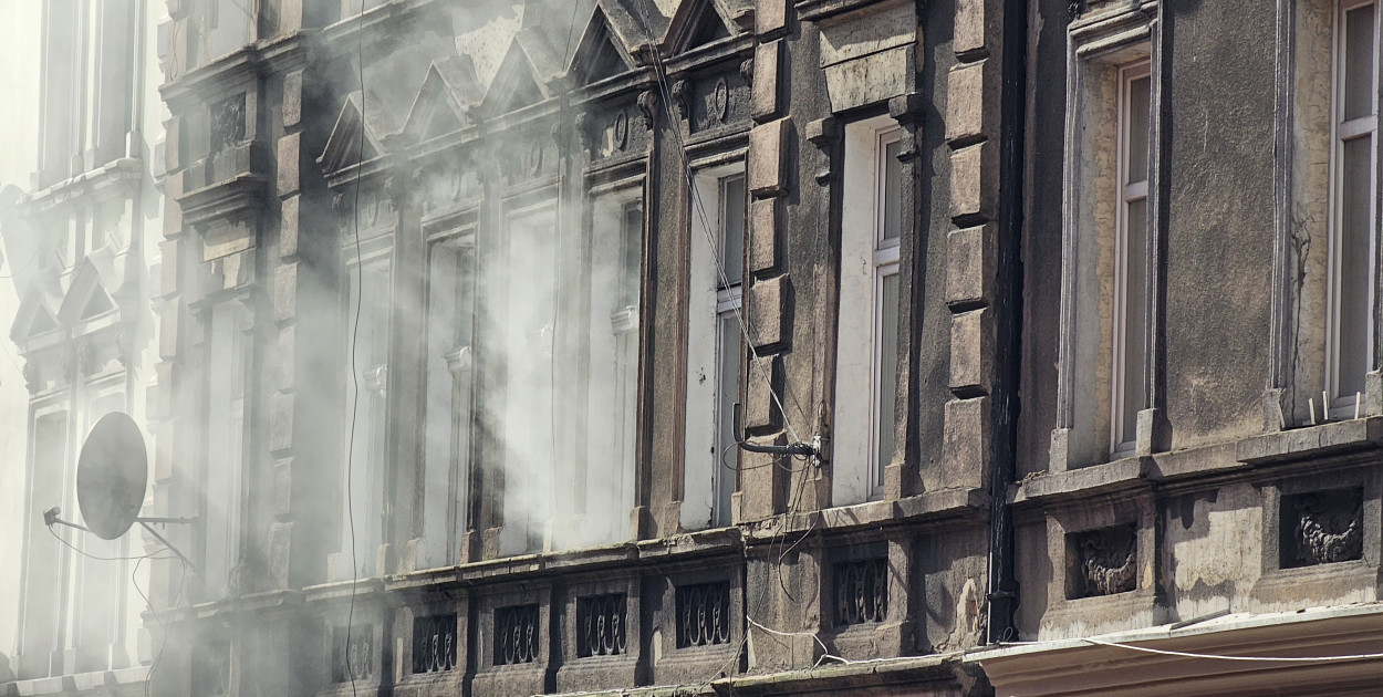 Pożar w kamienicy przy Grabskiego