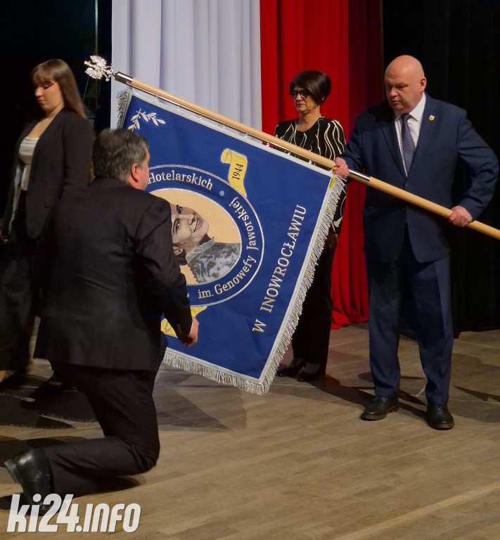 Nowy sztandar dla „Gastronomika”