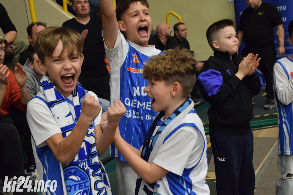 Kibice na meczu Noteć - Sokół