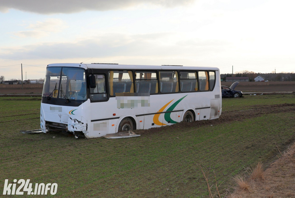 Wypadek szkolnego busa