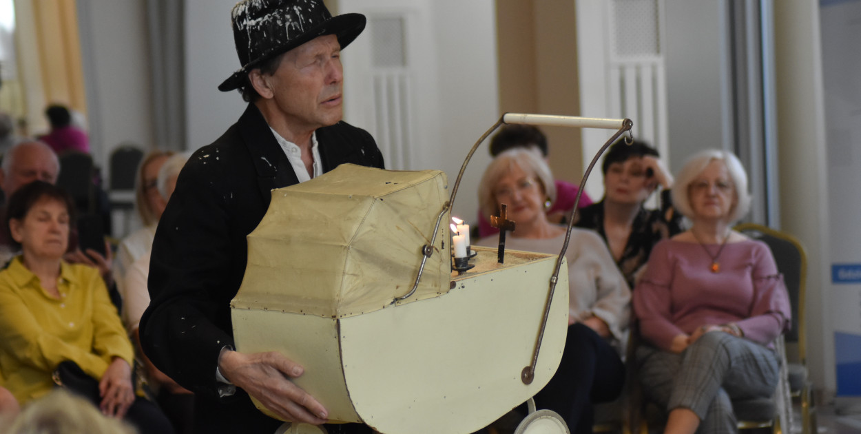 Poruszający spektakl Teatru Albatross