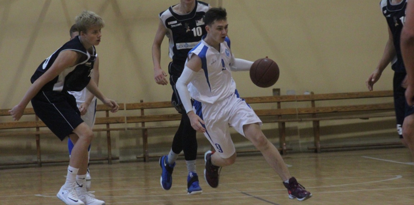 Młodzi koszykarze walczą w Memoriale prof. Bączkowskiego