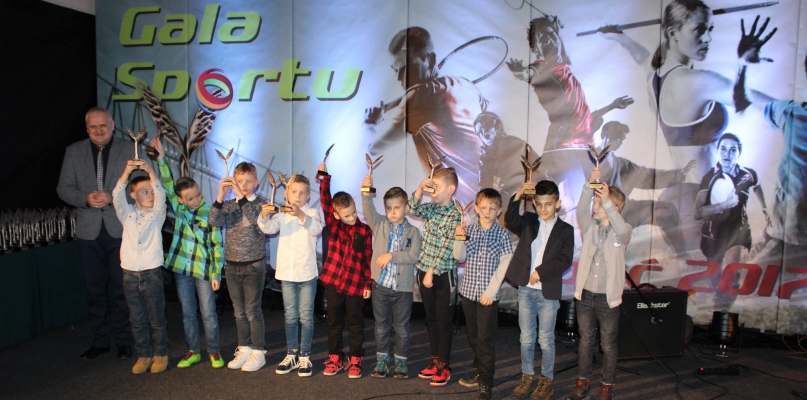 Podczas Gali Sportu uhonorowano wszystkich sportowców - także tych najmłodszych. Fot. Urząd Gminy Pakość
