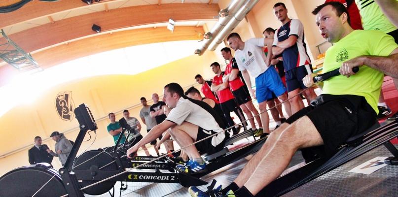 36 zawodników bierze dziś udział w 3. edycji Mistrzostw Województwa Kujawsko?Pomorskiego Strażaków na Ergometrze Wioślarskim. Fot. Julita Klocek/ki24.info