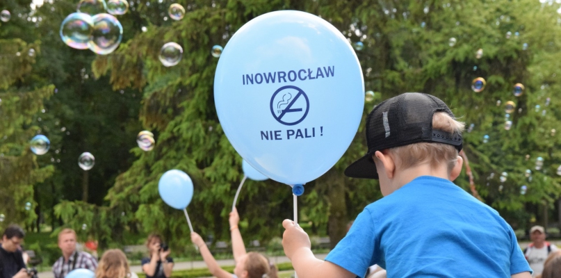 Papierosom mówią "Nie!". Dziś Inowrocław walczy z paleniem