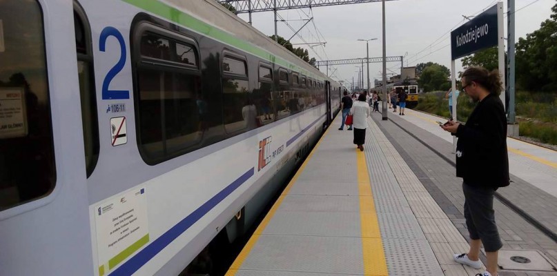 Bomba w pociągu? Ewakuacja dworca PKP w Mogilnie. Stoją pociągi