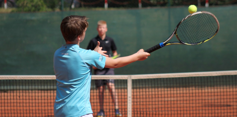 Ostatni weekend maja spędzają na sportowo. Tenisowe rozgrywki w Solankach