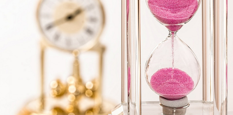 Przebywasz w Polsce dłużej niż 3 miesiące i szukasz pracy? Potrzebna Ci będzie kar