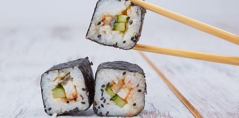 Przekonaj się do sushi! Przybliżamy historię japońskiej potrawy
