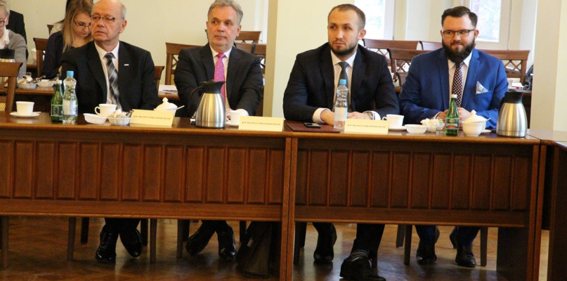 Radni Zjednoczonej Prawicy interpelują do prezydenta