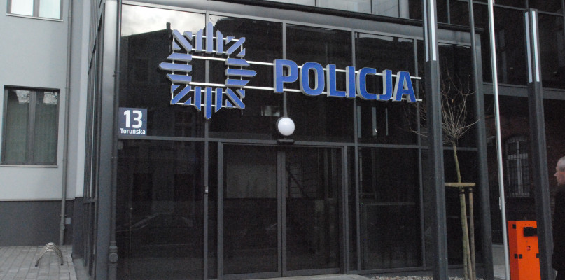 Policjanci pomogli. Pod policyjną eskortą do szpitala