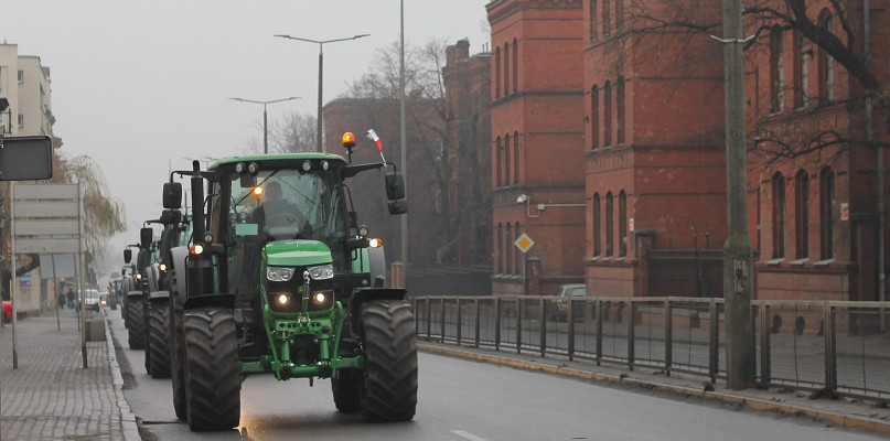 Rolnicy znów wyjechali na drogi
