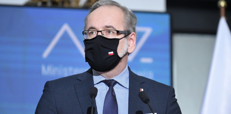 Minister zdrowia przedłużył obostrzenia. Znamy szczegóły decyzji rządu! Co z przedszkolami, szkołami i salonami urody?