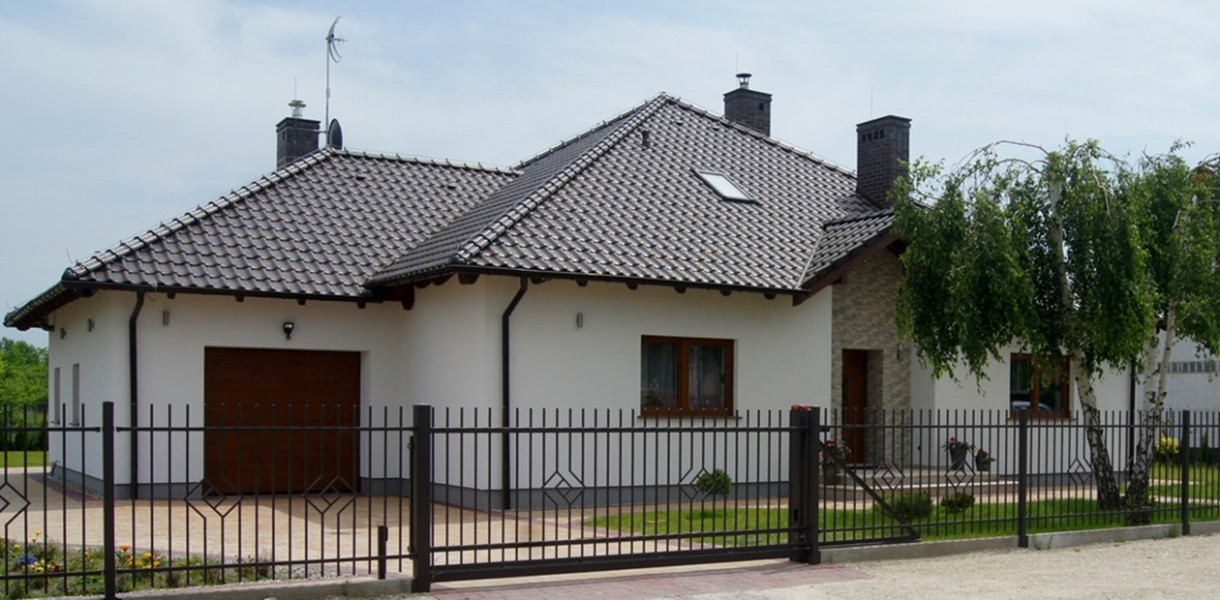 Ekspert radzi: co musisz wiedzieć, zanim postawisz ogrodzenie?