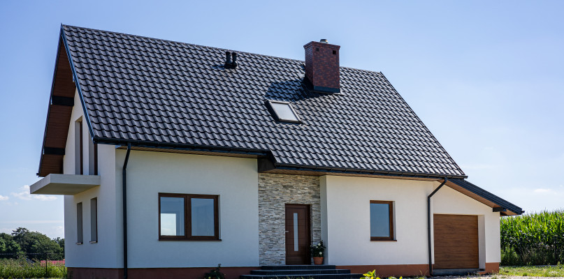 Stalowe elementy na elewacji – tak unowocześnisz swój dom!