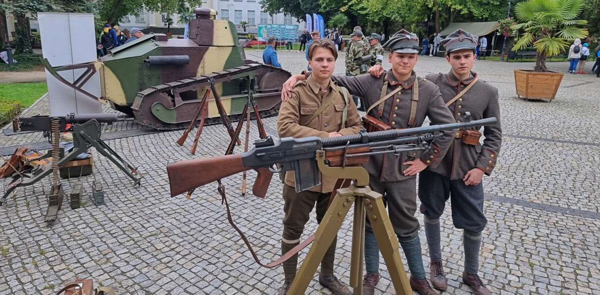 To wyjątkowa lekcja historii. Trwa piknik historyczny w Solankach