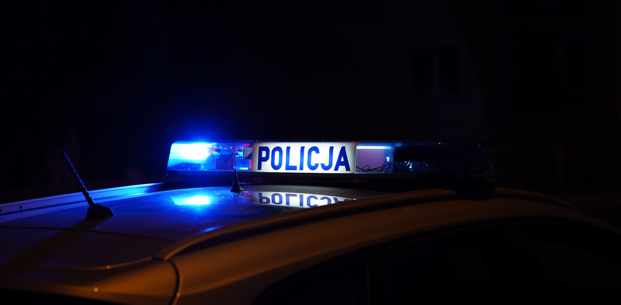 Groził matce, że ją zabije, a z policjantami się szarpał