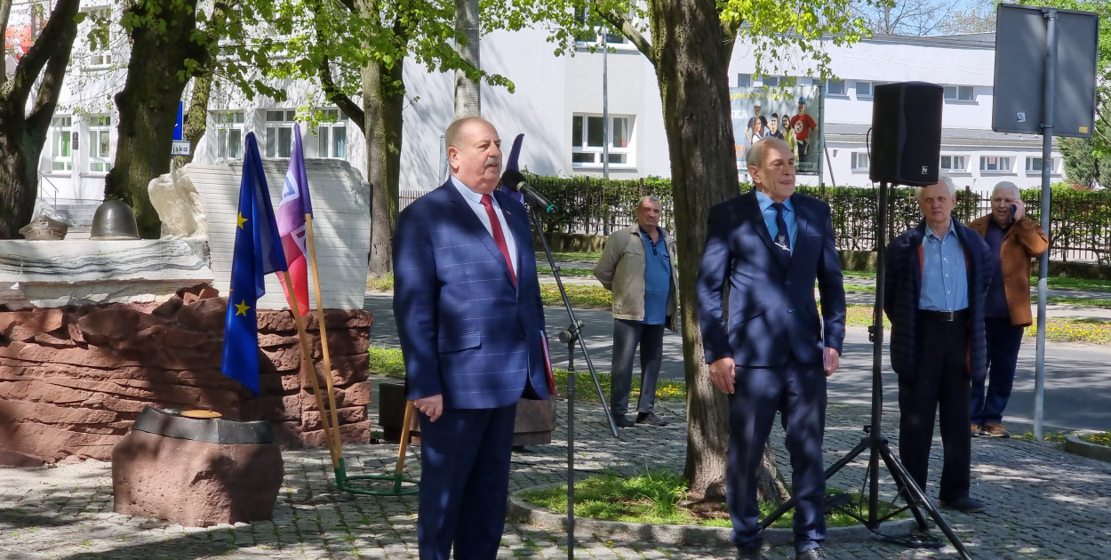 Święto Pracy: Kiedyś wielotysięczne pochody, dziś skromna manifestacja