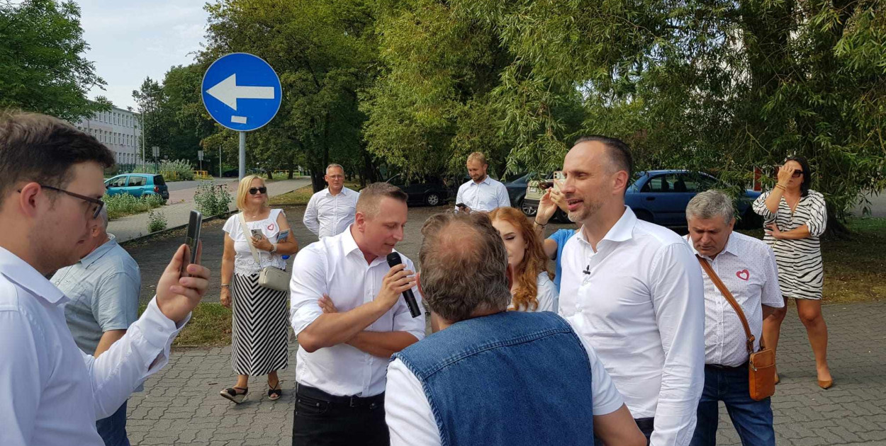 Kłótnia w Inowrocławiu. Wiceminister Kowalski starł się z Krzysztofem Brejzą