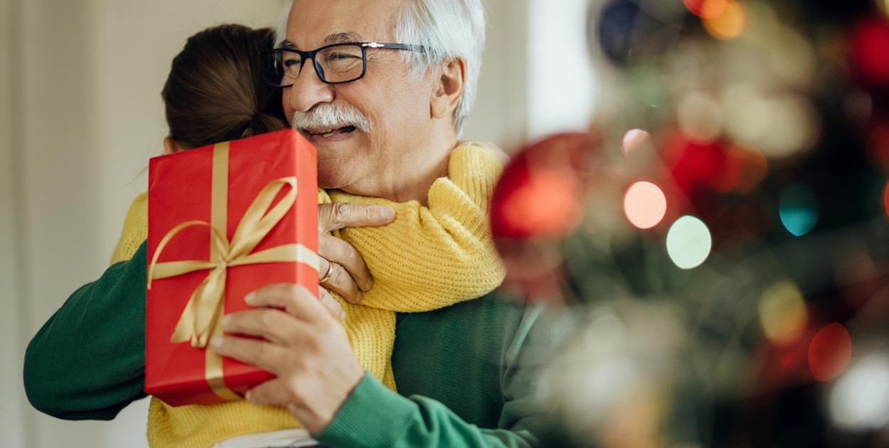 Oryginalny prezent dla starszej osoby pod choinkę? Mamy kilka pomysłów