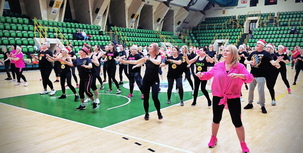 III Charytatywny Mikołajkowy Maraton Zumby i Fitnessu