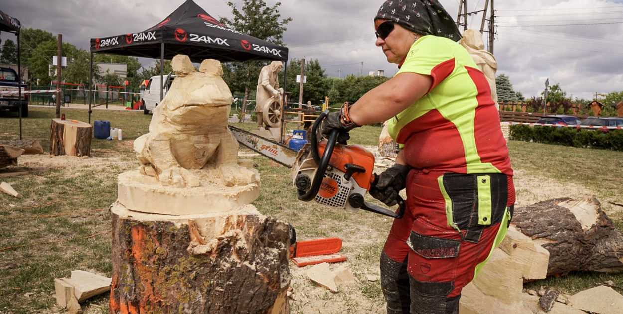 Piły pójdą w ruch! Rzeźbiarski plener w Łojewie