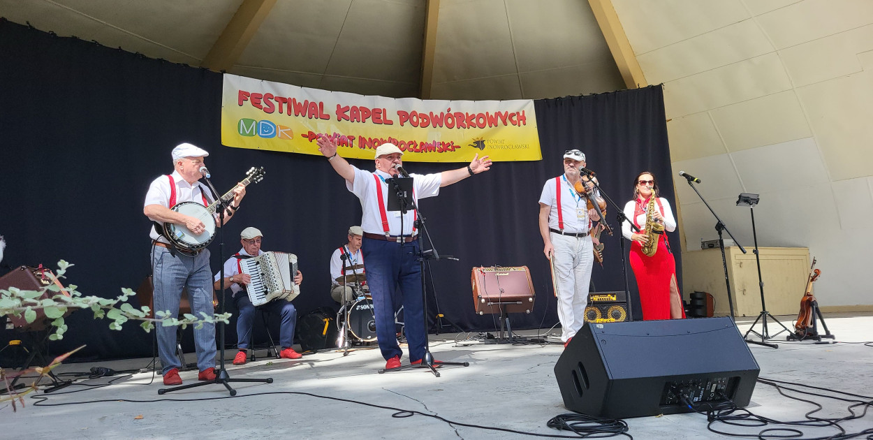 Od dziś w Inowrocławiu królują kapele podwórkowe