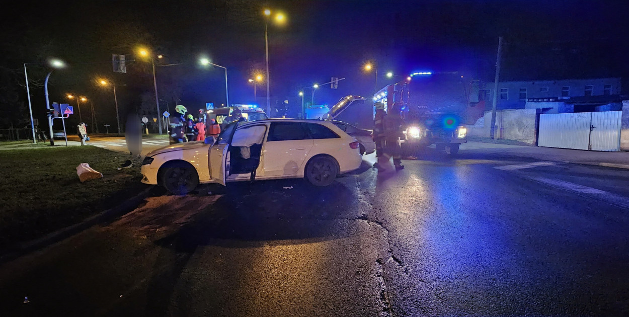 Kraksa na ważnym skrzyżowaniu w Gniewkowie