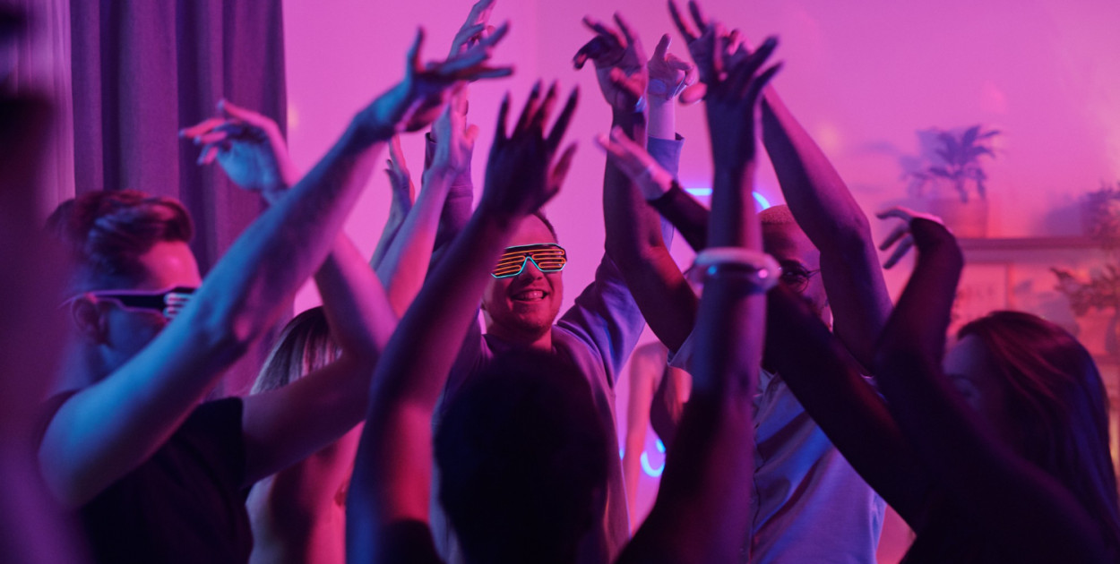 Kluby gogo w Warszawie – nowoczesna rozrywka w sercu stolicy