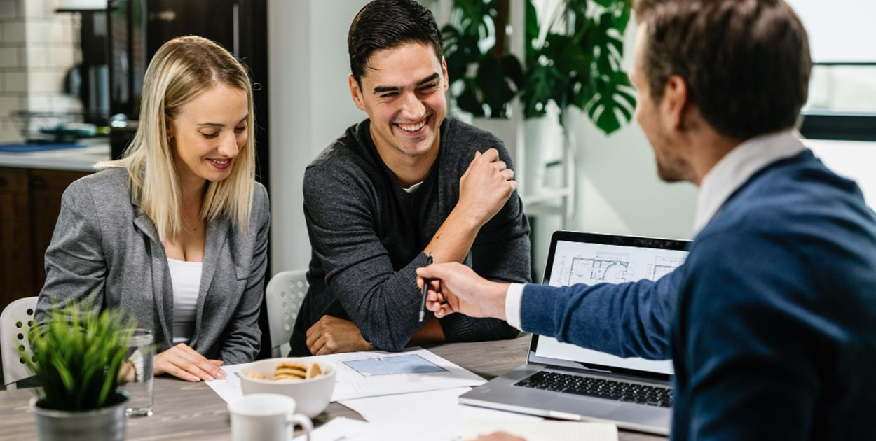 Jakie są specjalne programy kredytowe dla nauczycieli i wykładowców akademickich?