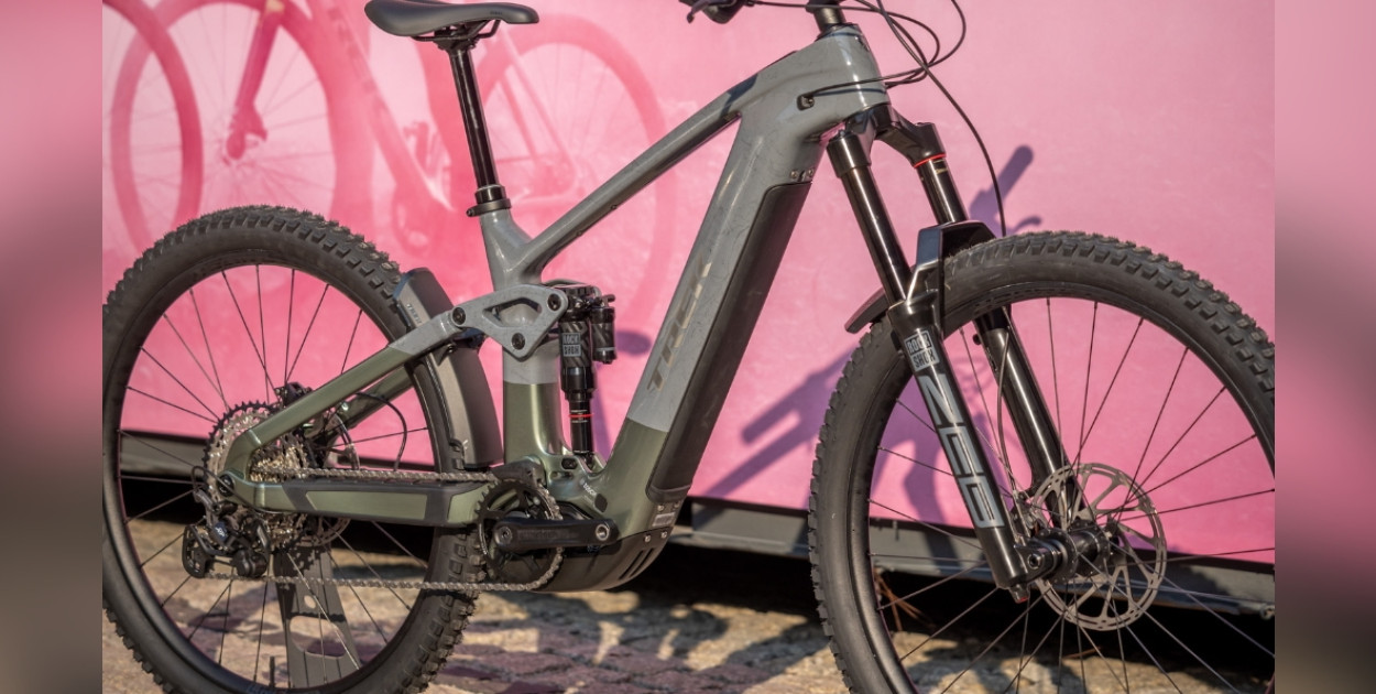 Rower szosowy elektryczny Trek – swoboda jazdy w nowoczesnym stylu