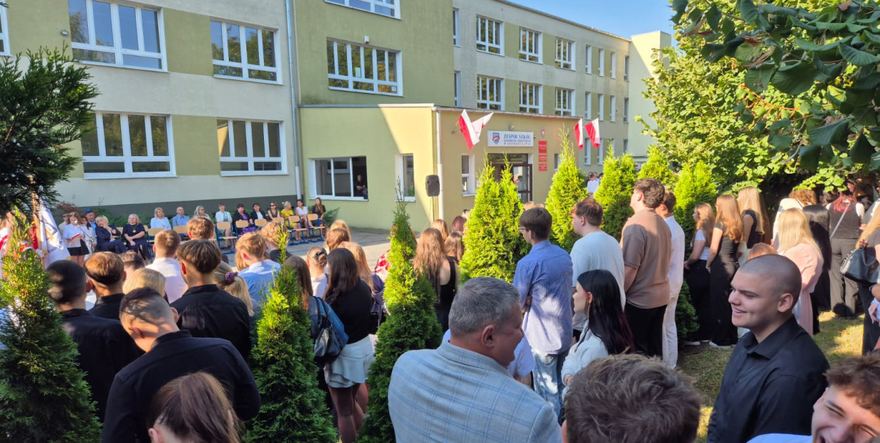 rolKI24.INFO | Witaj, szkoło! Uczniowie już po wakacjach